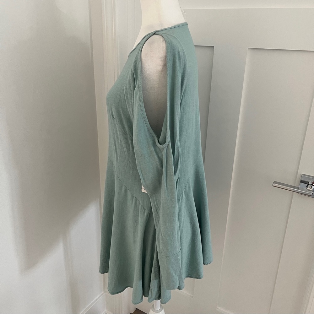 NWT Free People Clear skies Cold Shoulder Dress Tunic Sz XS Mint *N10 - Picture 3 of 5